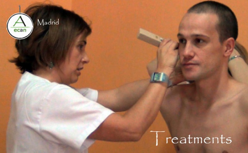 En los cursos se incluye la Auriculoterapia